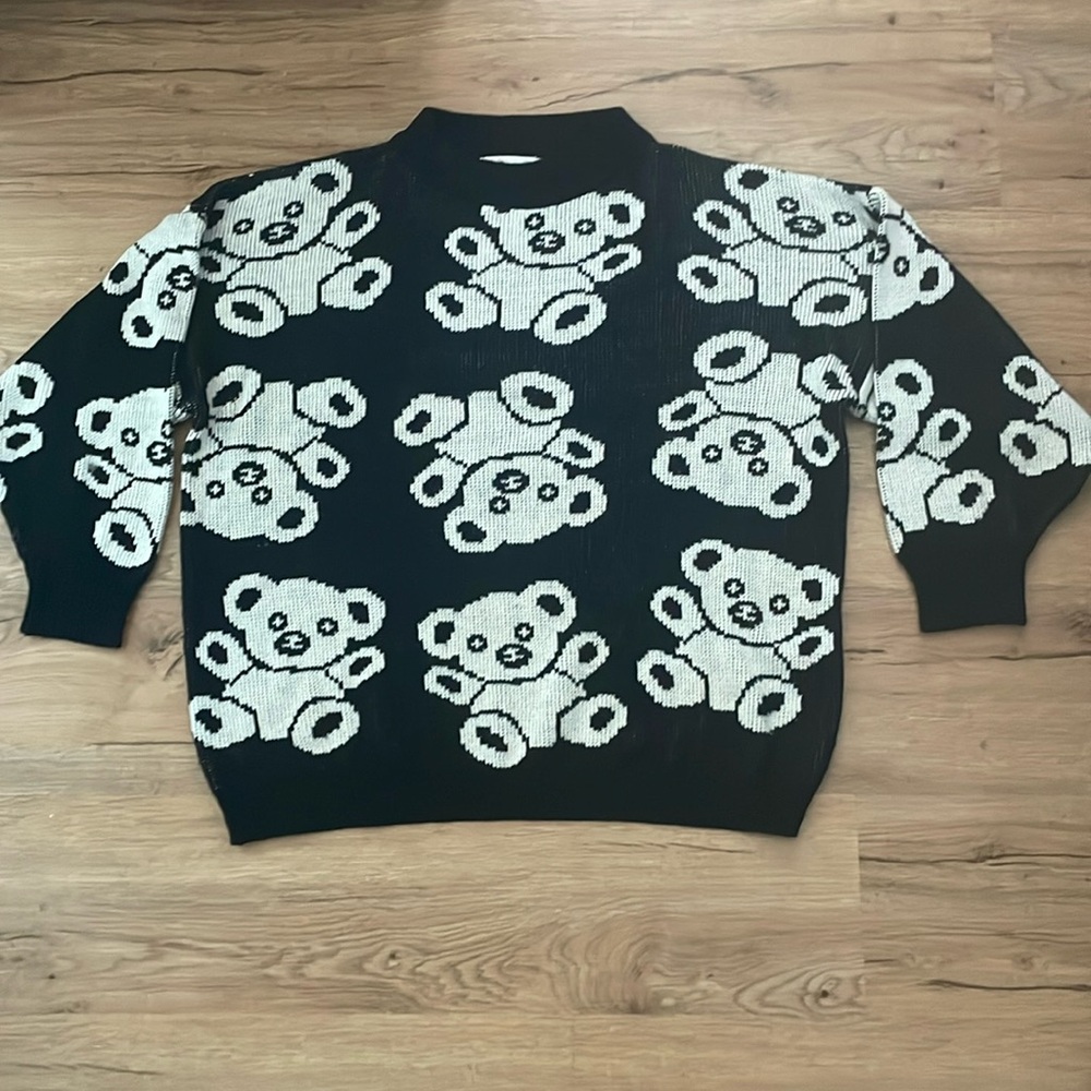 Vintage bear sweater